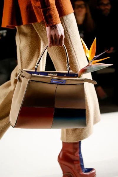 Look 55